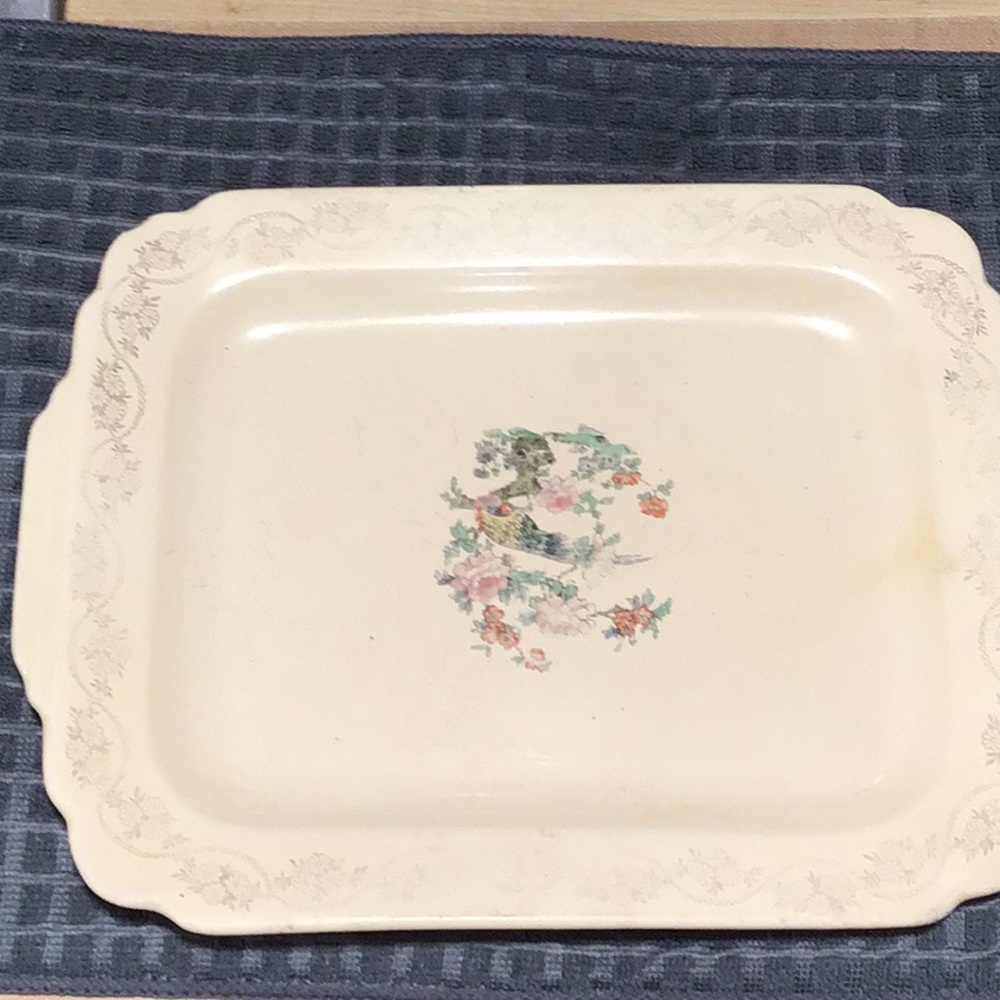 Homer Laughlin Cream Serving Tray with Scalloped Edge